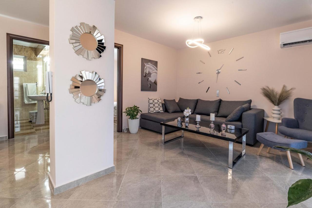John Apartments Drépano Kültér fotó