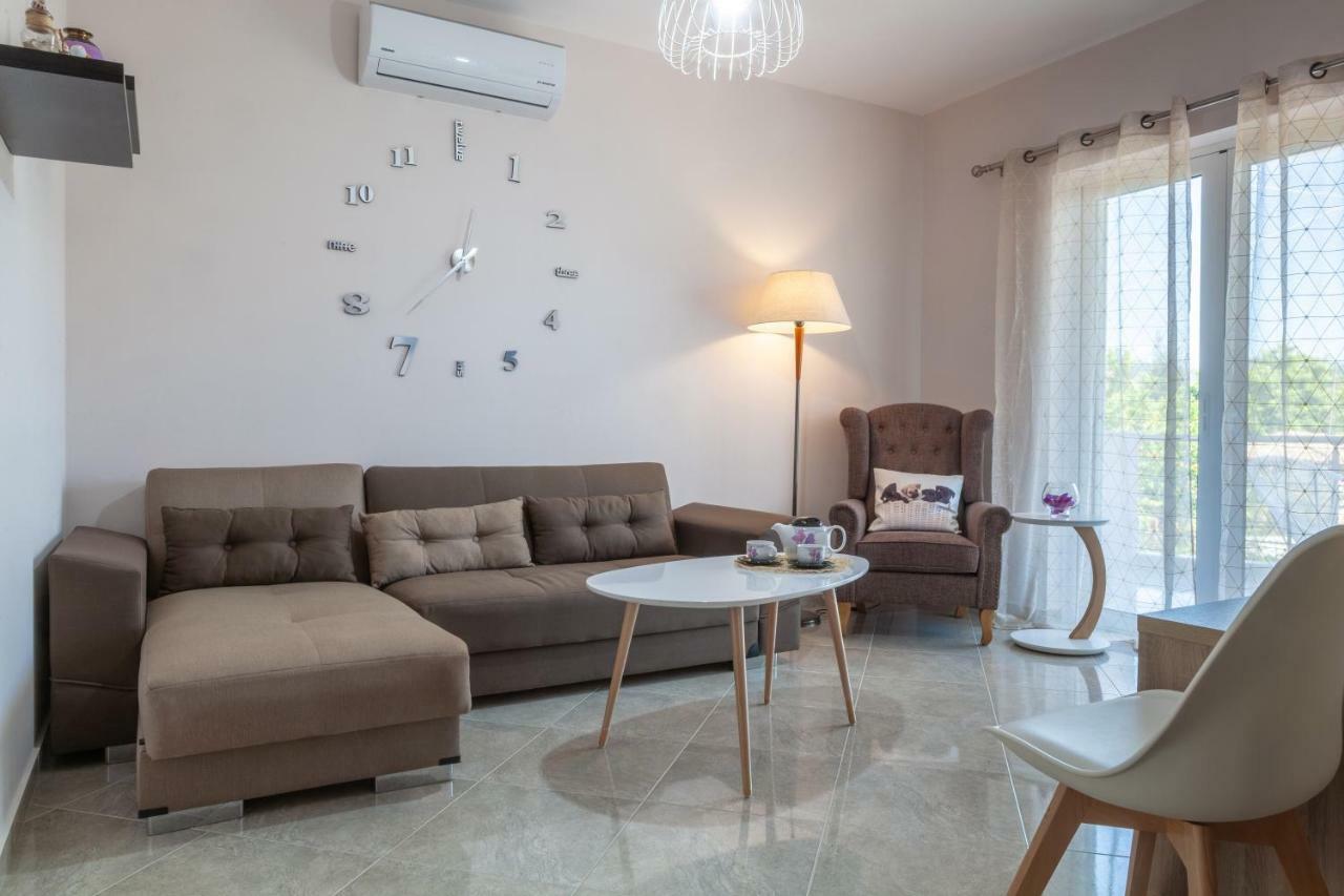 John Apartments Drépano Kültér fotó